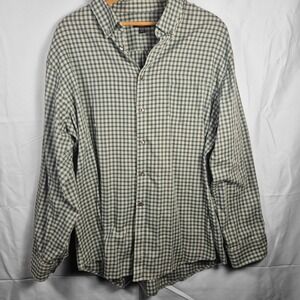 Van Heusen Button Down Shirt Mens XL Green Gingham Excellent Long Sleeve Pocket